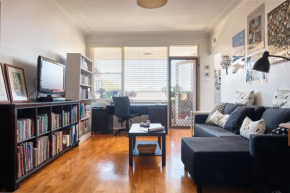 Beach Side Getaway - Brighton Le-Sands 2 Bedroom Apartment Sydney